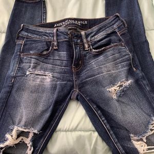 American eagle distressed skinny jeans